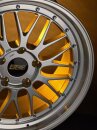 BBS LM 7,5x17 4/100 ET40 Brillantsilber Schmiedefelge