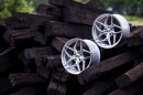 Japan Racing JR35 8,5x19 5/100-120 ET20-45 NB74,1 Silber