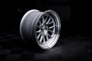 Japan Racing JR40 9,5x19 5/100-115 ET15-30 NB72,6 Silber