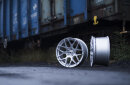 Japan Racing JR18 7,0x17 4/100 ET40 Silber Alufelge
