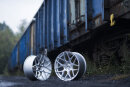 Japan Racing JR18 7,0x17 4/100 ET40 Silber Alufelge
