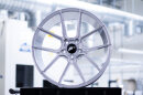 Japan Racing JR30 10,0x20 5/108-130 ET20-48 Farbauswahl (30 Stk) Alufelge