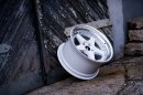 Japan Racing JR6 9,5x18 5/100-120 ET20-40 White